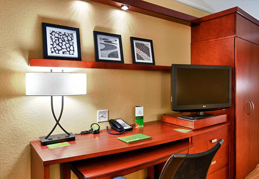 Courtyard By Marriott Alexandria Ξενοδοχείο Εξωτερικό φωτογραφία